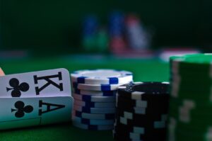 Poker online spielen - Tipps und Tricks für Anfänger